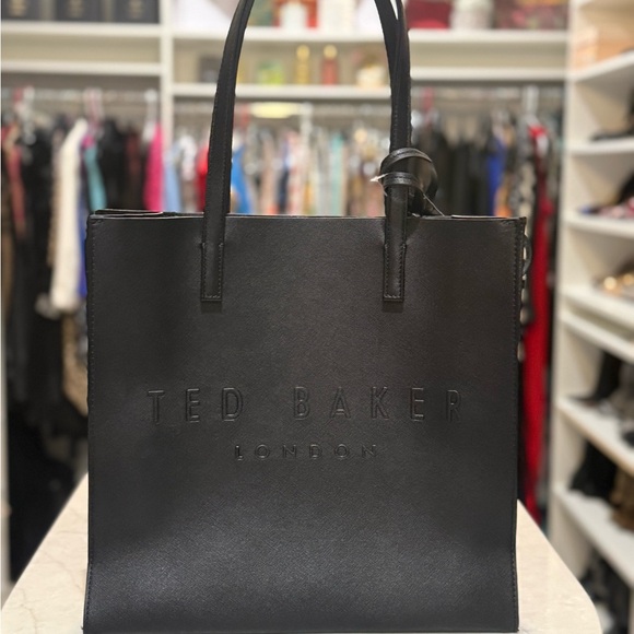 Ted Baker London The ICON Soocon black medium tote with floral mini pouch. New - Picture 5 of 9